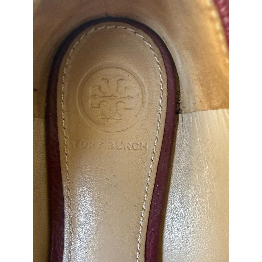 Tory‎ Burch Reva Burgundy Pebbled Leather Gold Logo Ballet Flats Size 5